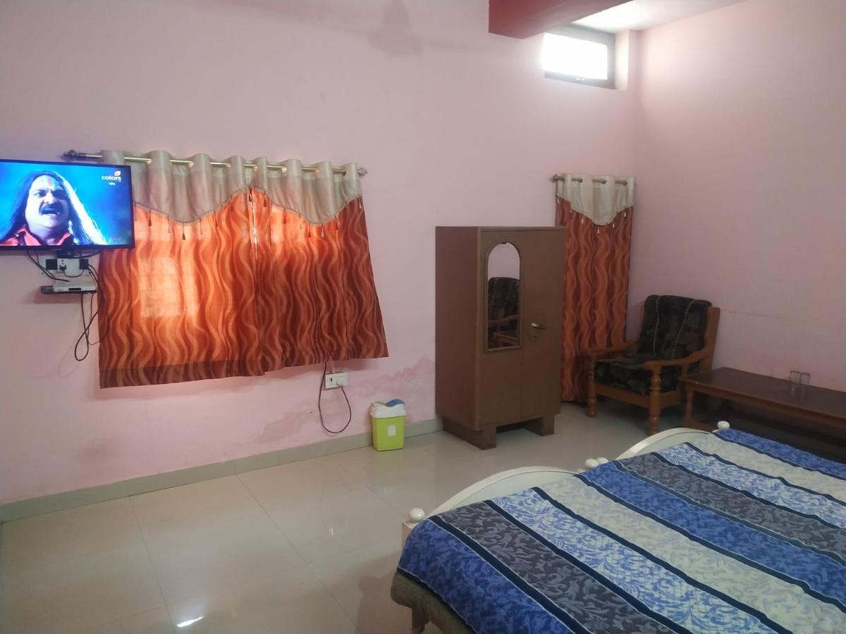 Hotel Shri Mahant Orchha 5 Mint Walking From Ram Raja Temple Εξωτερικό φωτογραφία
