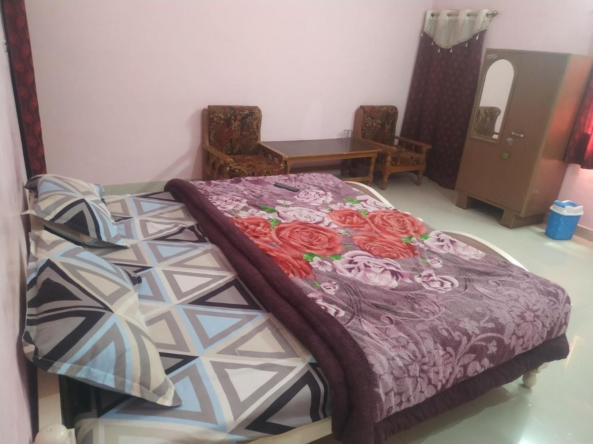 Hotel Shri Mahant Orchha 5 Mint Walking From Ram Raja Temple Εξωτερικό φωτογραφία
