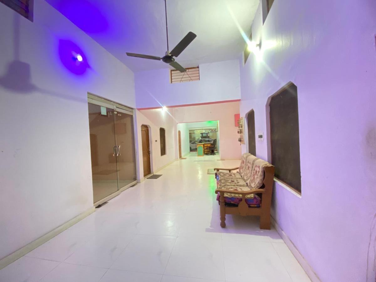 Hotel Shri Mahant Orchha 5 Mint Walking From Ram Raja Temple Εξωτερικό φωτογραφία