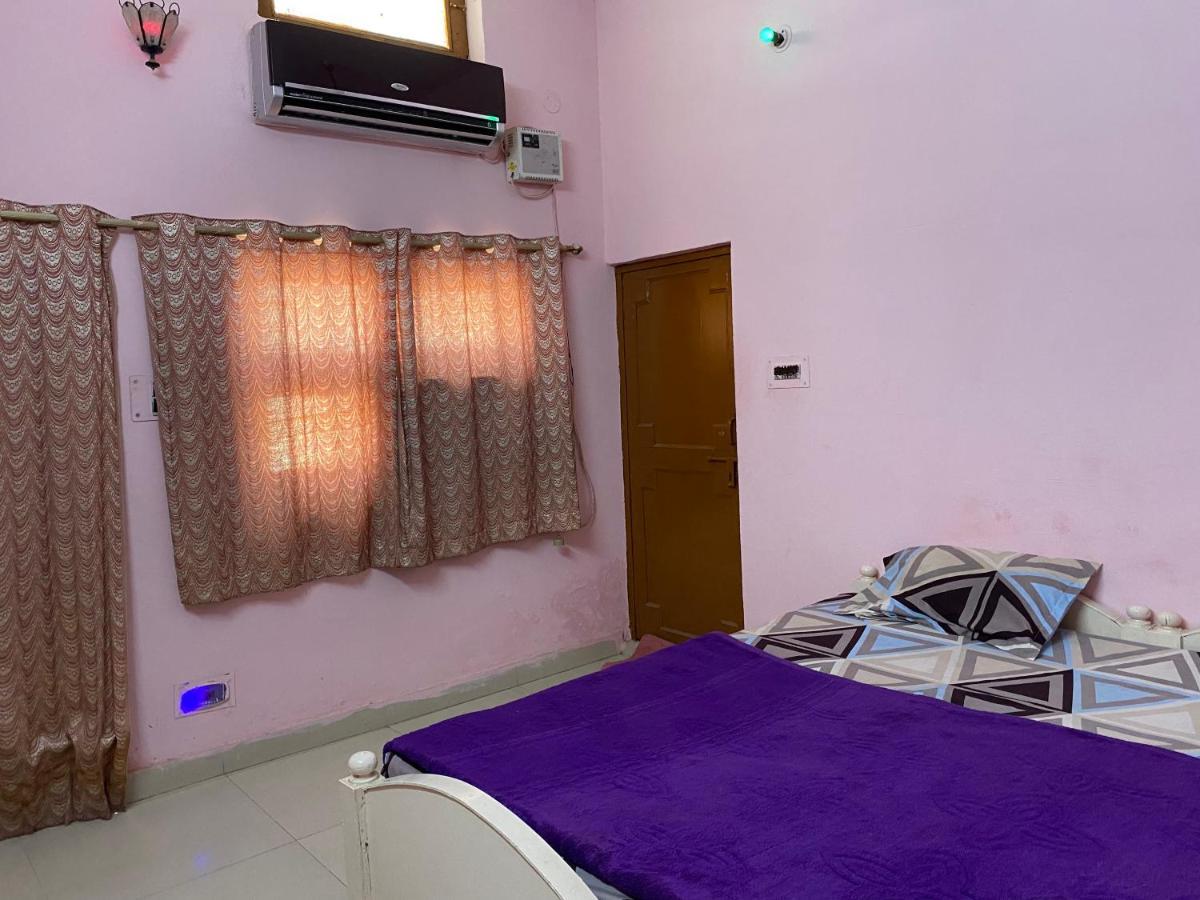 Hotel Shri Mahant Orchha 5 Mint Walking From Ram Raja Temple Εξωτερικό φωτογραφία