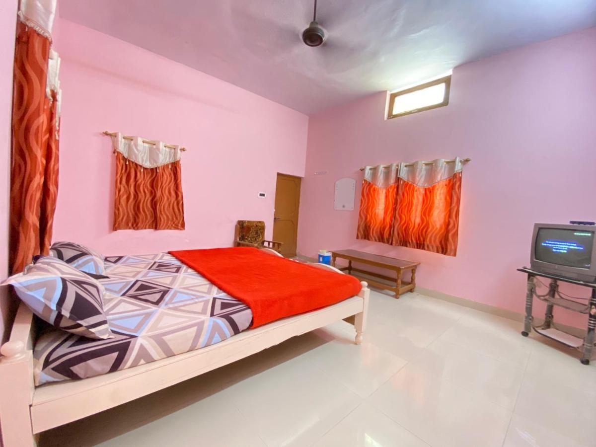 Hotel Shri Mahant Orchha 5 Mint Walking From Ram Raja Temple Εξωτερικό φωτογραφία
