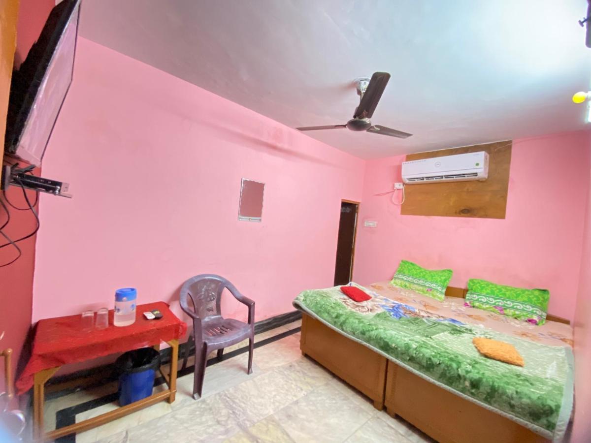 Hotel Shri Mahant Orchha 5 Mint Walking From Ram Raja Temple Εξωτερικό φωτογραφία