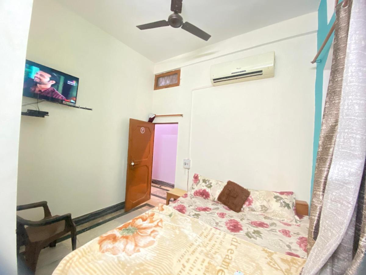 Hotel Shri Mahant Orchha 5 Mint Walking From Ram Raja Temple Εξωτερικό φωτογραφία