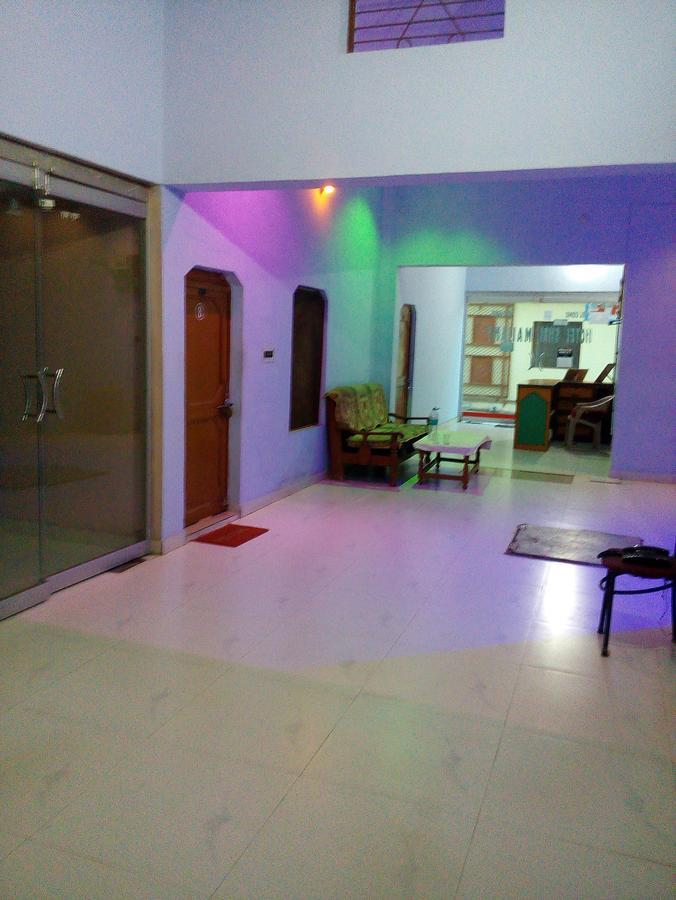 Hotel Shri Mahant Orchha 5 Mint Walking From Ram Raja Temple Εξωτερικό φωτογραφία