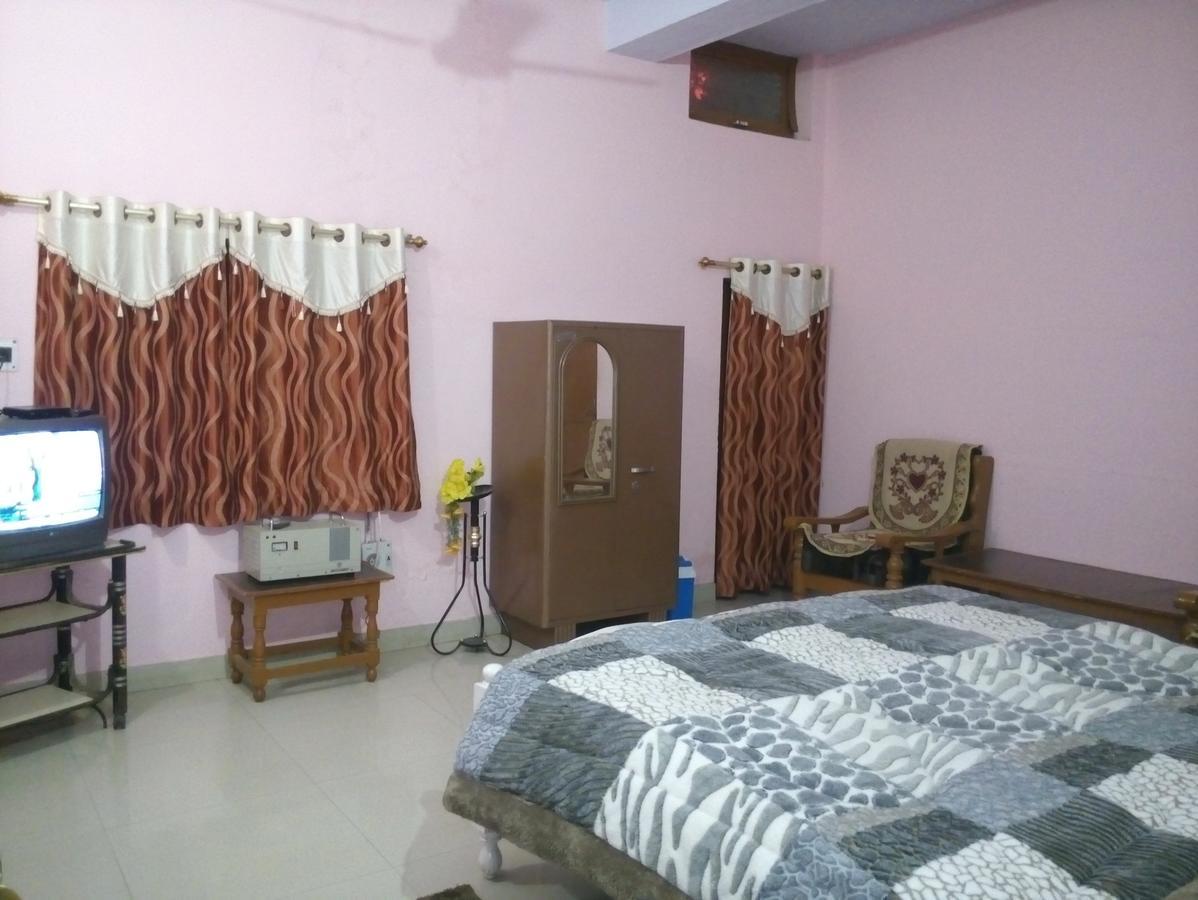 Hotel Shri Mahant Orchha 5 Mint Walking From Ram Raja Temple Εξωτερικό φωτογραφία